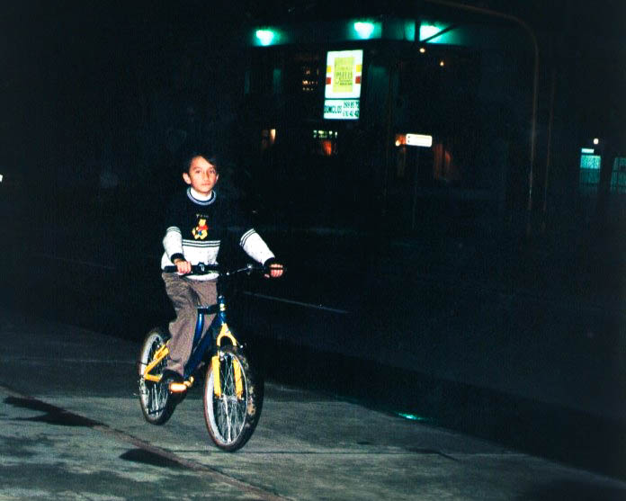 Carousel image ${index + 1}